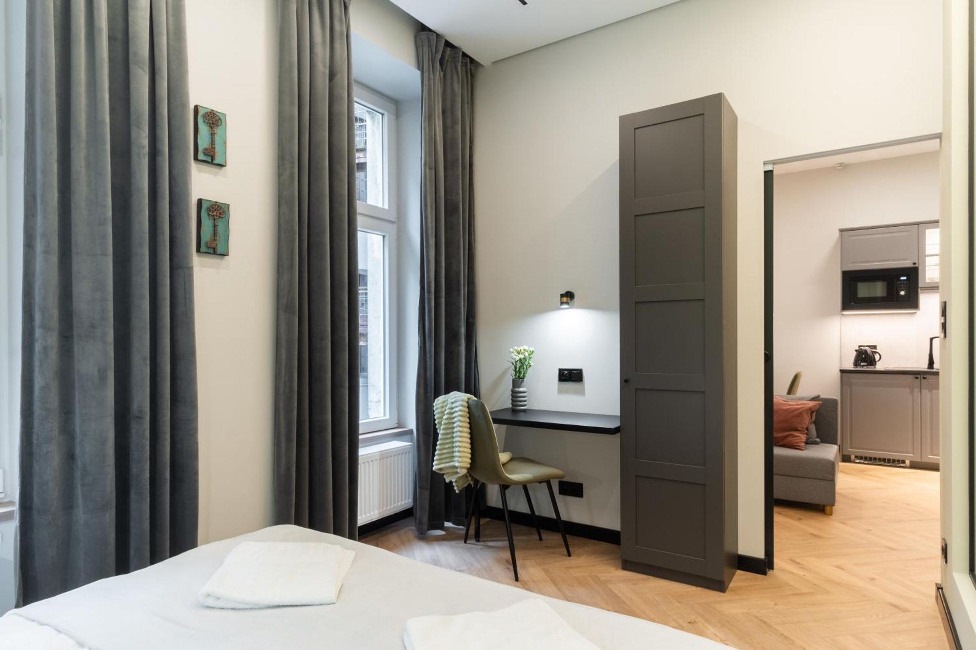 Charm & Comfort Renovated Gem In Old Town Sarego Apt B Cracovie Extérieur photo