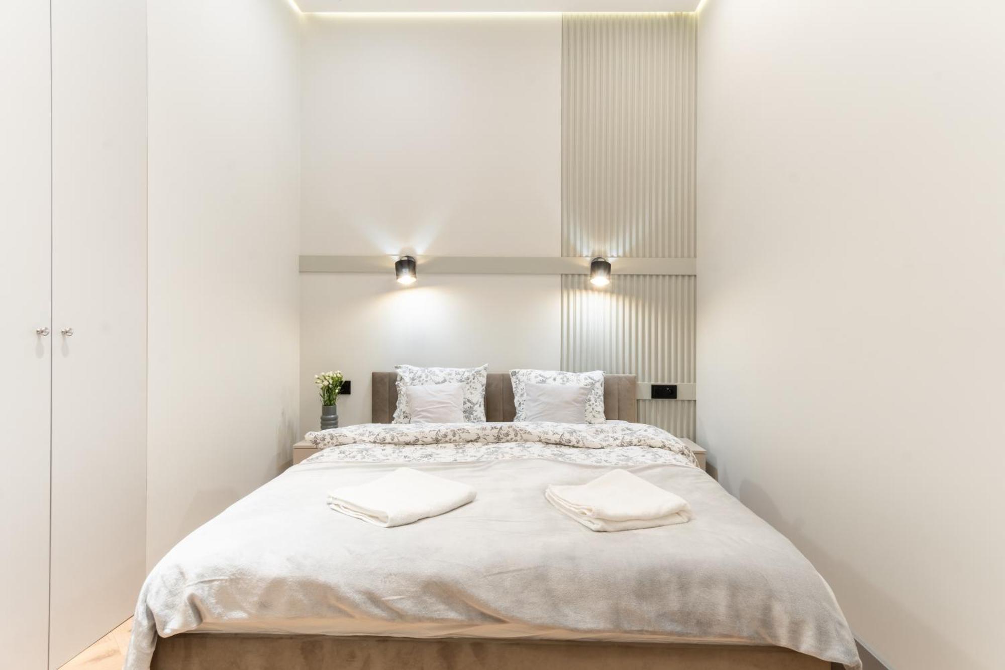 Charm & Comfort Renovated Gem In Old Town Sarego Apt B Cracovie Extérieur photo